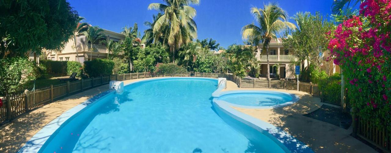 Beachfront Villa In A Beautiful And Secured Complex Flic-en-Flacq Exterior foto