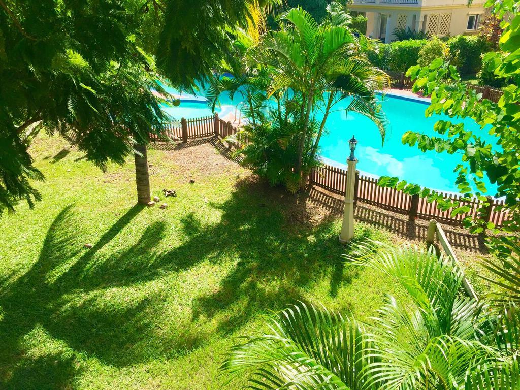 Beachfront Villa In A Beautiful And Secured Complex Flic-en-Flacq Exterior foto